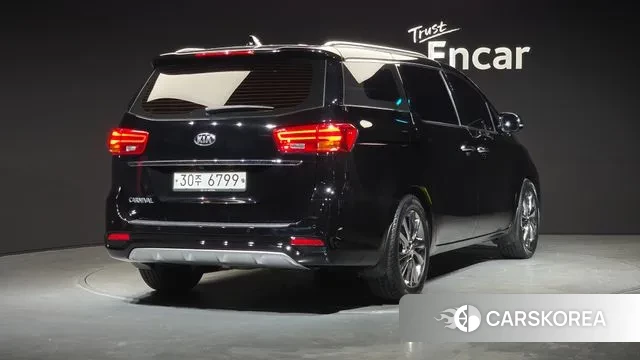 Kia The New Carnival id 3789648 из Кореи 12