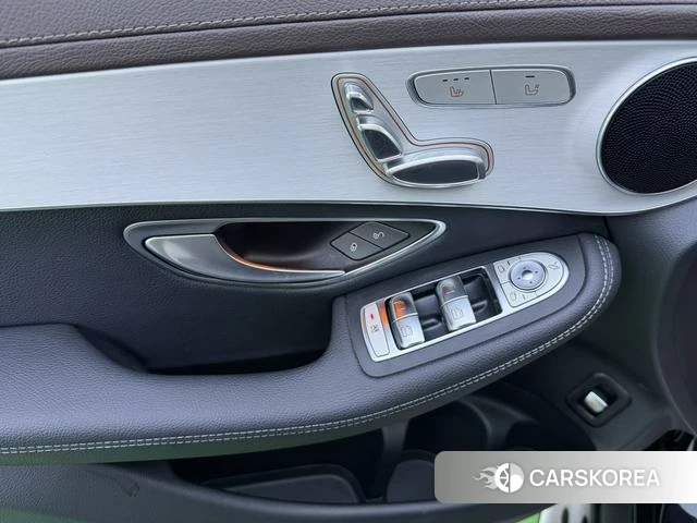 Mercedes-Benz GLC 2021 Черный из Китая, фото 6
