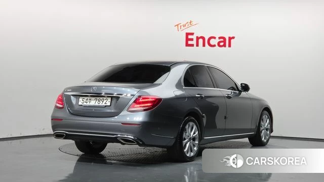 Mercedes-Benz E-Class W213 id 5029437 из Кореи 12