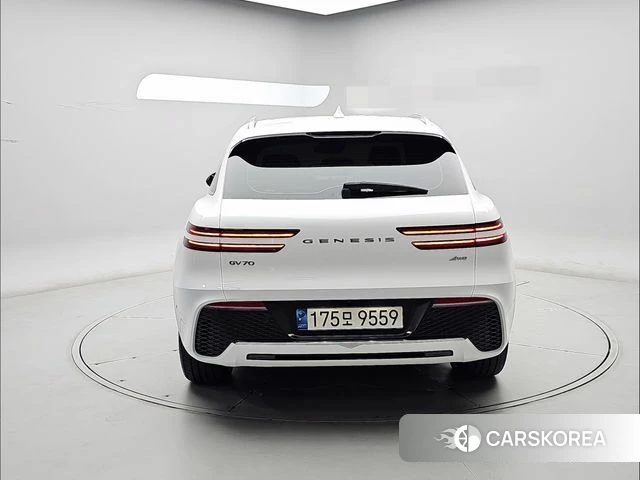 Genesis GV70 id 5028296 из Кореи 12