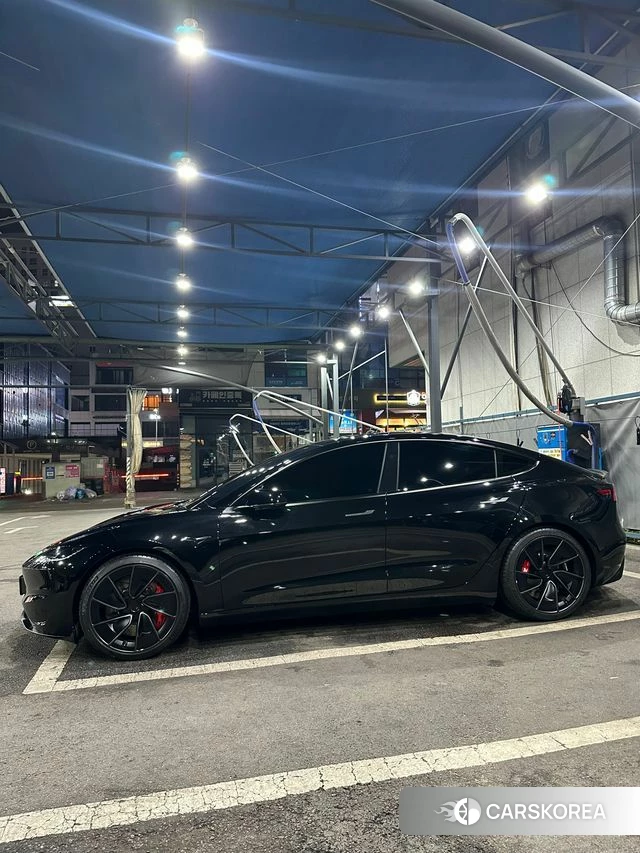 Tesla Model 3 2026 Черный из Кореи, фото 2