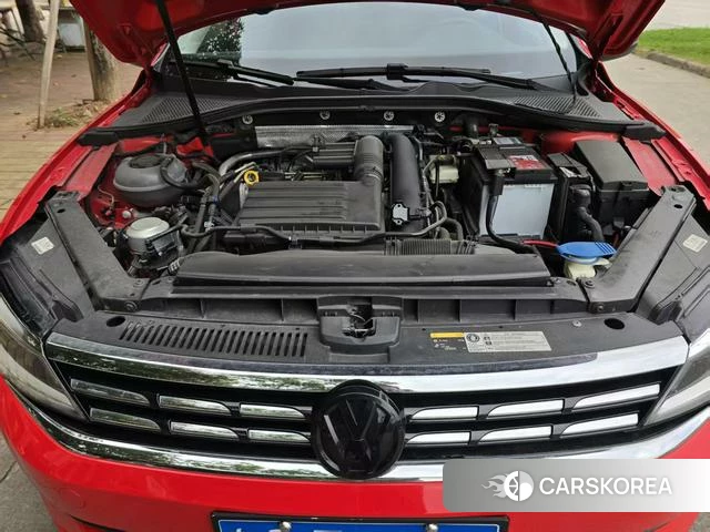 Volkswagen Lamando 2021 Красный из Китая, фото 2