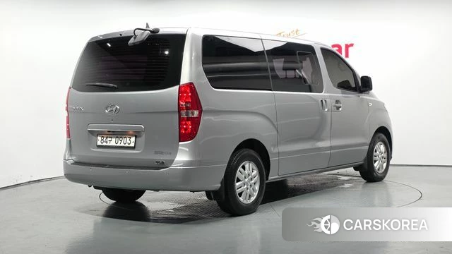 Hyundai The New Grand Starex id 4605299 из Кореи 12