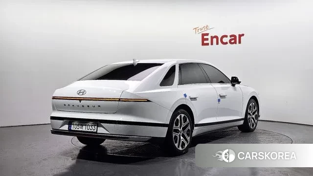 Hyundai Grandeur (GN7) id 3674879 из Кореи 12