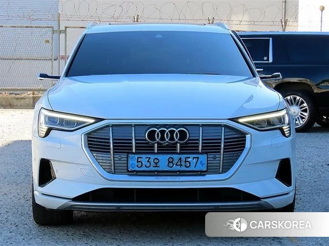 Audi e-Tron id 4966361 из Кореи 11