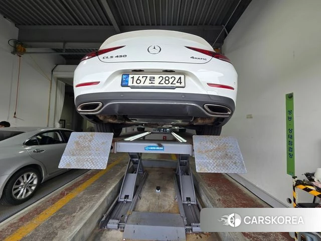 Mercedes-Benz CLS-Class C257 2022 Белый из Кореи, фото 2