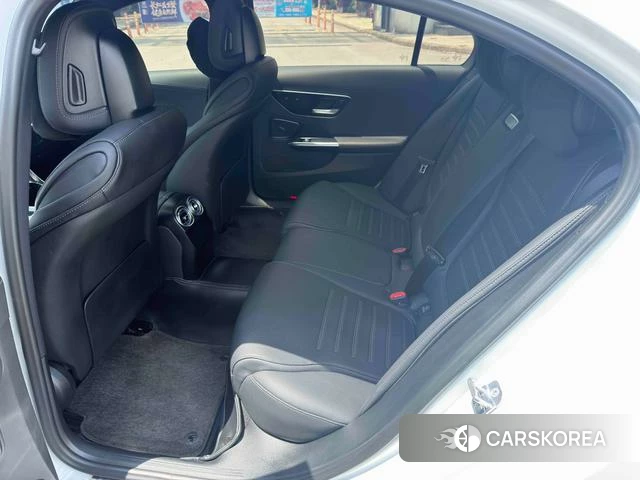 Mercedes-Benz C-class 2024 Белый из Китая, фото 2