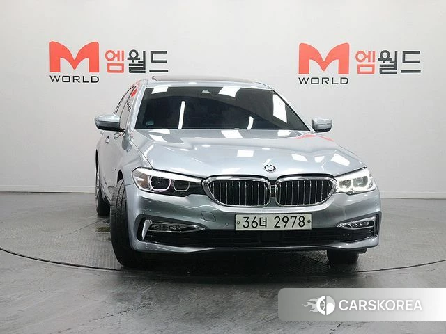 BMW 5 Series (G30) id 5023981 из Кореи 12