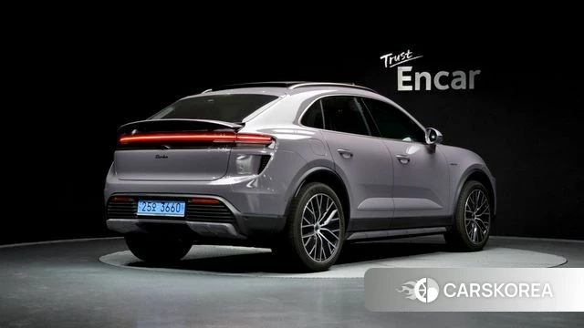 Porsche Makan EV id 3858305 из Кореи 12