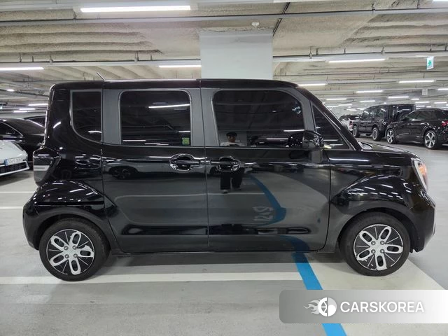 Kia The New Kia Ray 2023 Черный из Кореи, фото 3