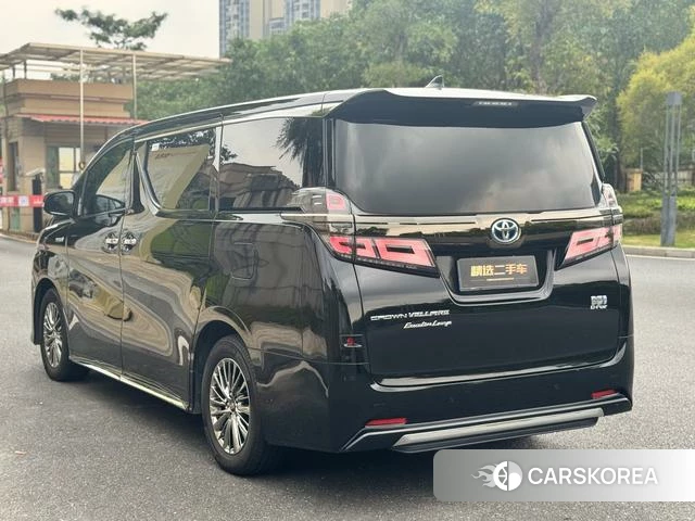 Toyota Vellfire 2023 Черный из Китая, фото 2