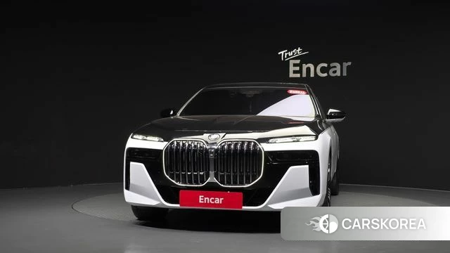 BMW 7 Series (G70) id 5020930 из Кореи 12