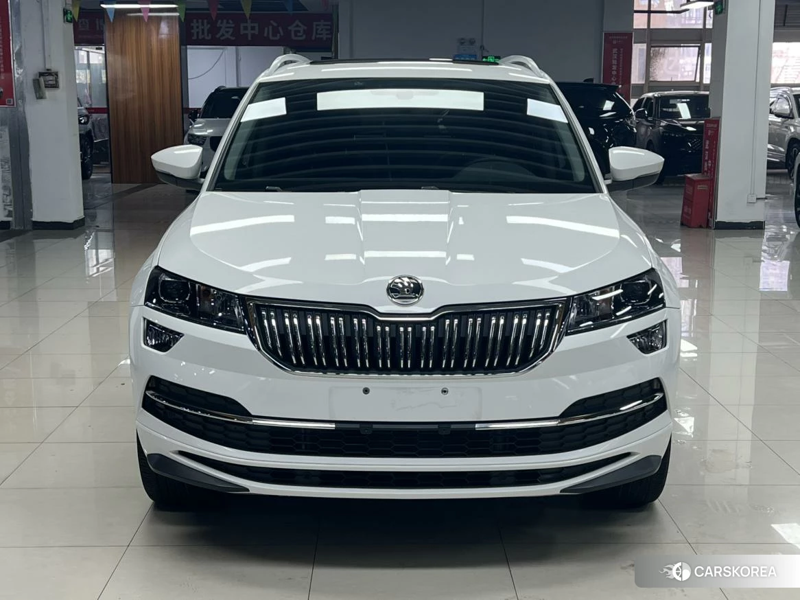 Skoda Karoq 2021 Белый из Китая, фото 4