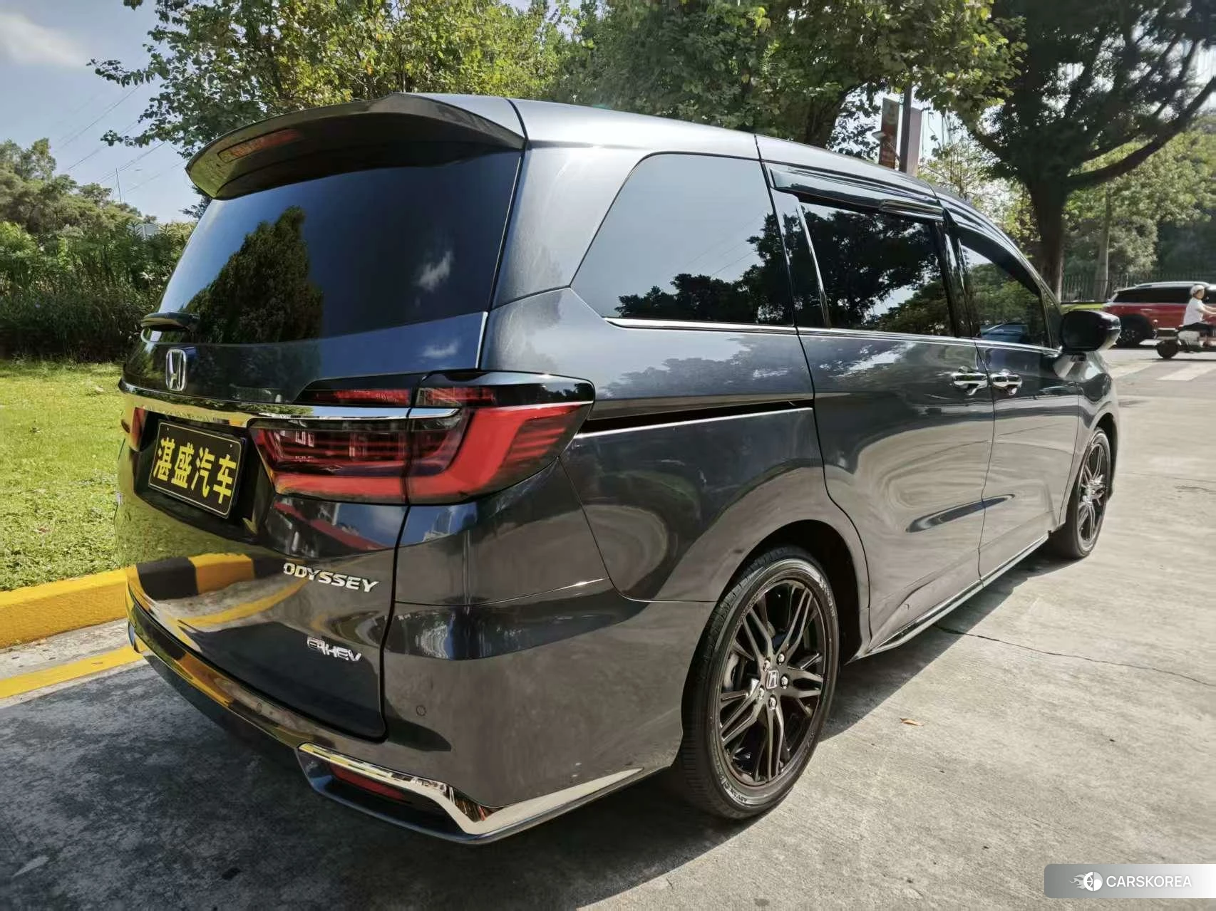 Honda Odyssey 2021 Темно-серый из Китая, фото 6