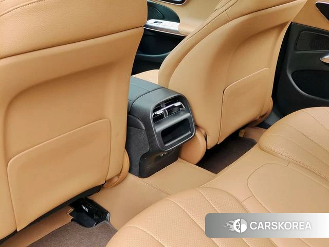Mercedes-Benz E-Class 2025 Черный из Китая, фото 2