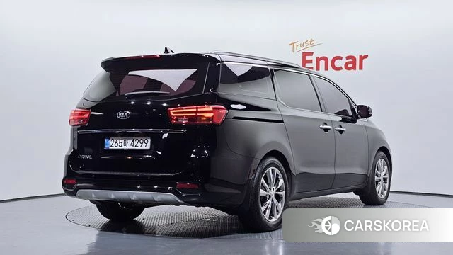 Kia The New Carnival id 4856237 из Кореи 12