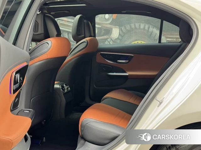 Mercedes-Benz C-class 2023 Белый из Китая, фото 6