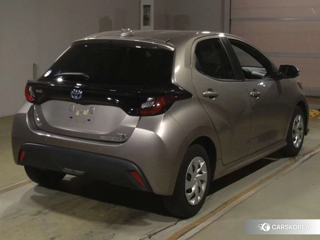 Toyota Yaris 2021 из Японии, фото 2