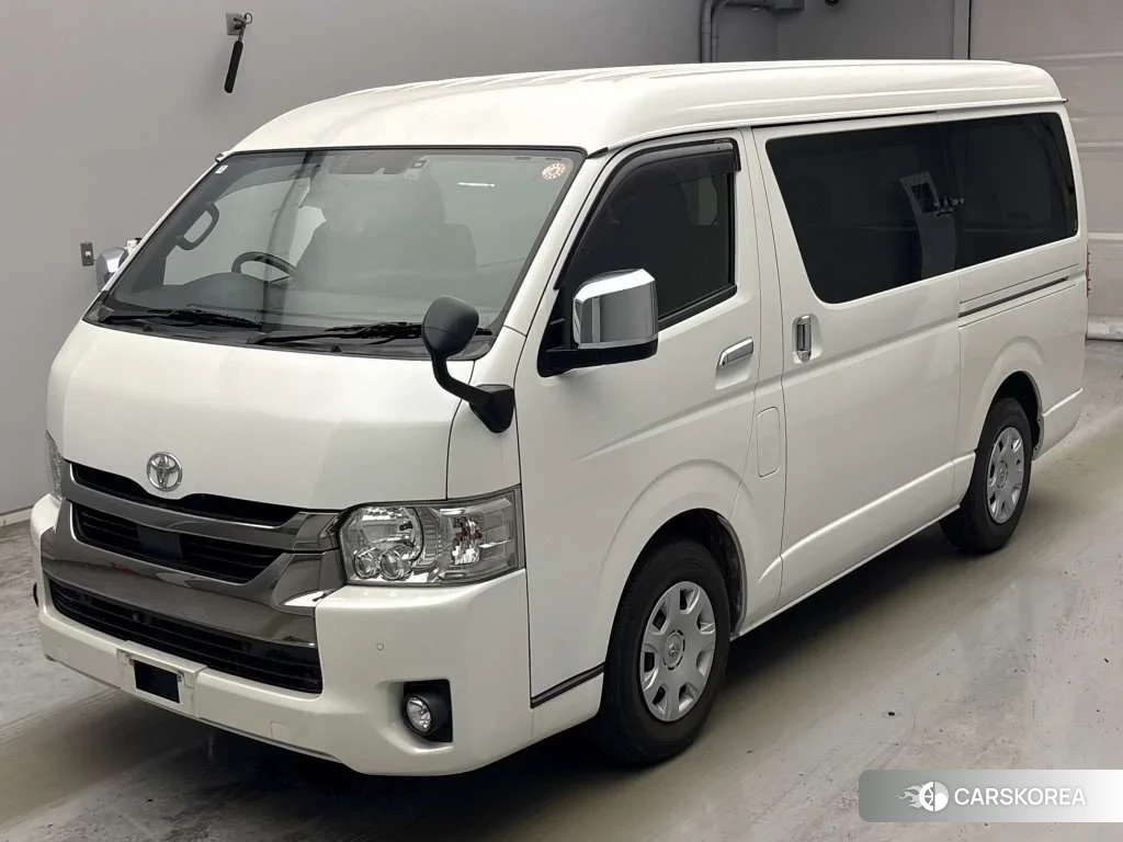Toyota HiAce Van 2022 из Японии, фото 2
