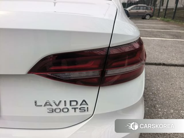 Volkswagen Lavida 2023 Белый из Китая, фото 6