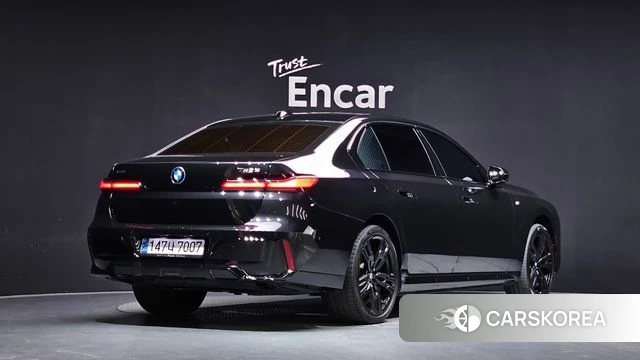 BMW 7 Series (G70) id 4975398 из Кореи 12