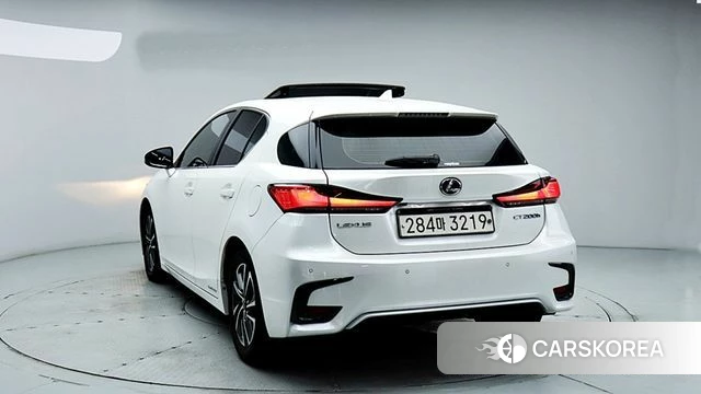 Lexus CT200h id 5028668 из Кореи 12