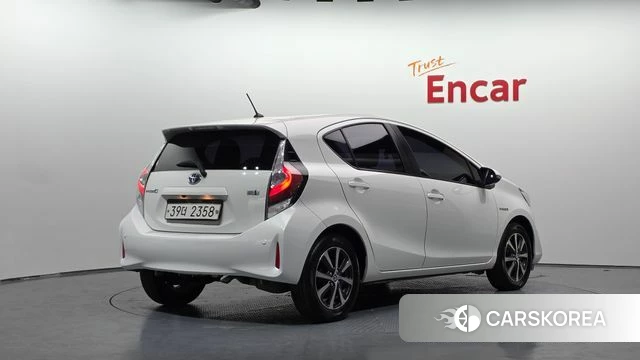 Toyota Prius C id 5048679 из Кореи 12