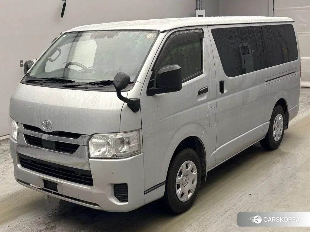 Toyota HiAce Van 2021 из Японии, фото 2