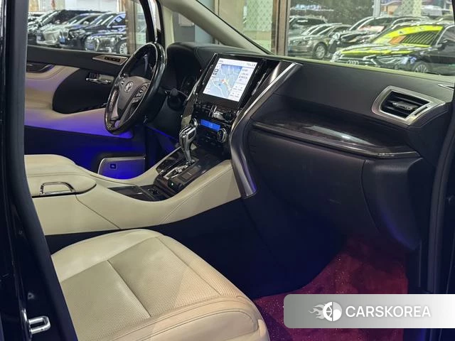 Toyota Vellfire 2021 Черный из Китая, фото 5