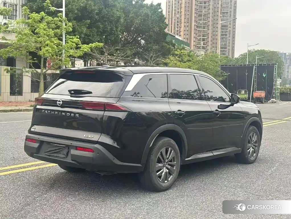 Nissan Pathfinder 2024 Черный из Китая, фото 2