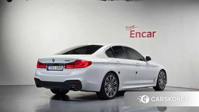 BMW 5 Series (G30) id 4966935 из Кореи 12