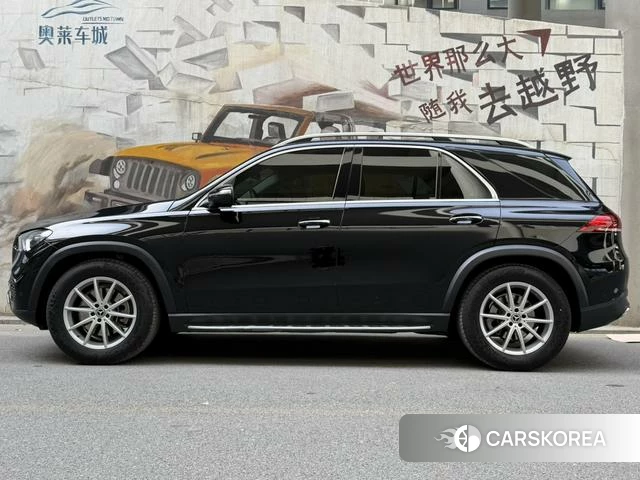 Mercedes-Benz GLE 2022 Черный из Китая, фото 2