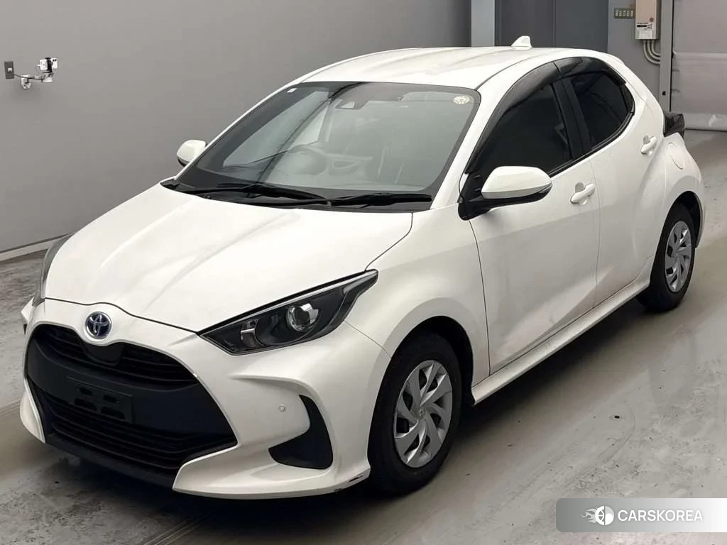 Toyota Yaris 2023 из Японии, фото 2