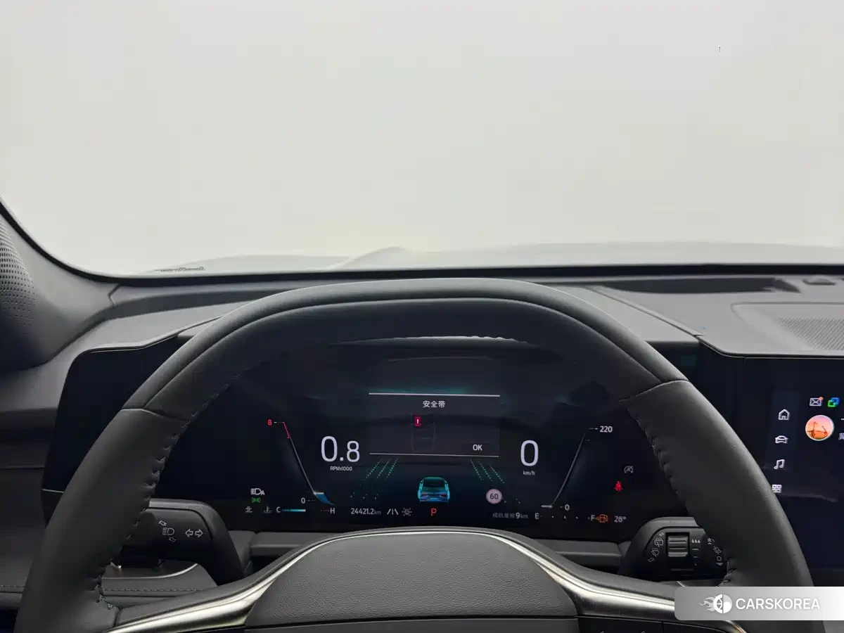 Ford Edge 2023 Silver/gray из Китая, фото 3