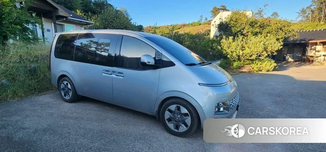 Hyundai Staria 2021 Серебряный из Кореи, фото 2