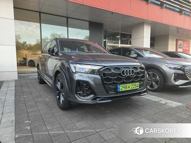 Audi Q7 (4M) 2026 Серый из Кореи, фото 2