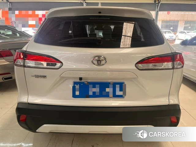 Toyota Corolla 2023 Белый из Китая, фото 4