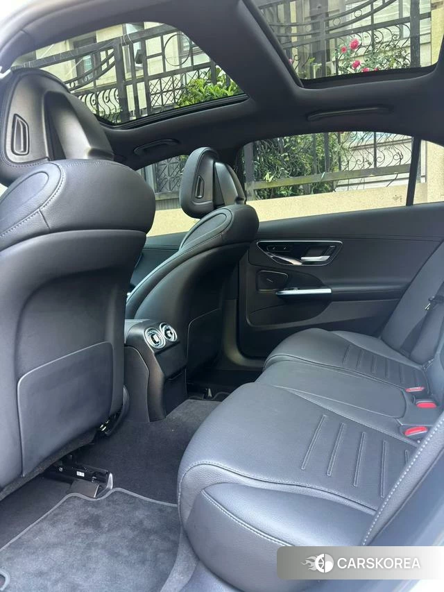 Mercedes-Benz C-class 2024 Белый из Китая, фото 2