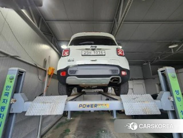 Jeep Renegade 2018 Белый из Кореи, фото 2