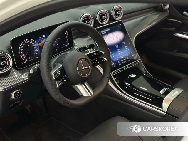 Mercedes-Benz C-class 2024 Белый из Китая, фото 2