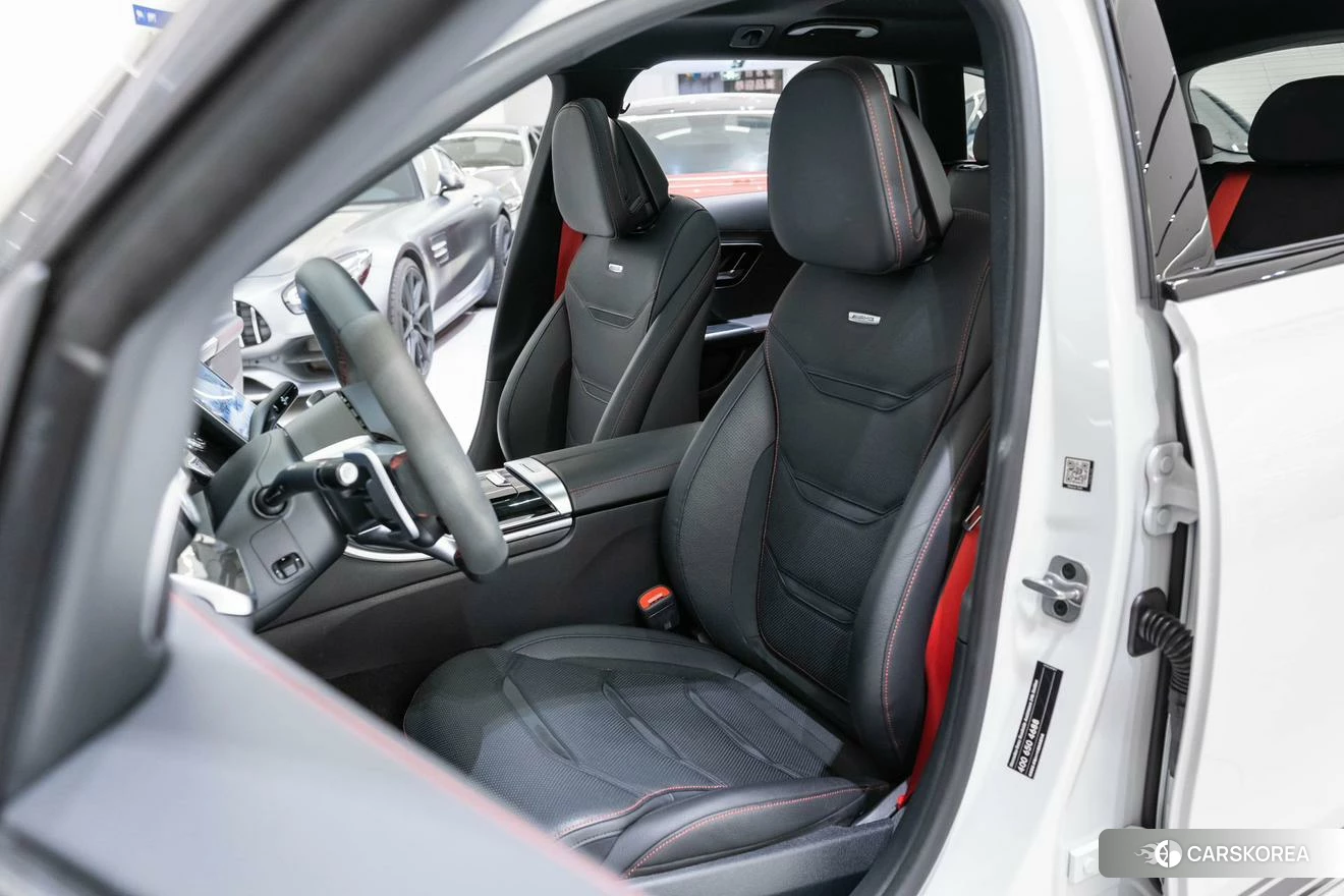 Mercedes-Benz AMG C-Class 2023 Белый из Китая, фото 6