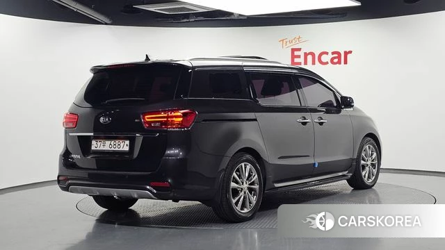 Kia The New Carnival id 4988121 из Кореи 12