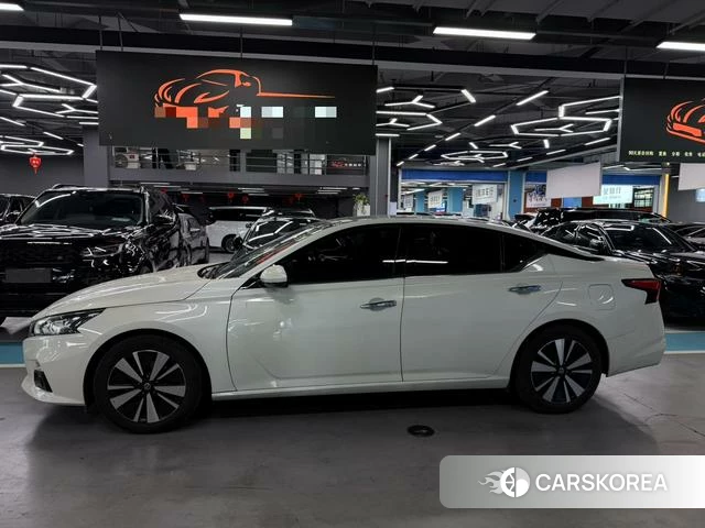 Nissan Altima 2021 Белый из Китая, фото 2