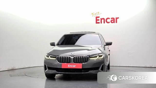 BMW 5 Series (G30) id 5047152 из Кореи 12