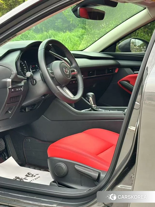 Mazda 3 2021 Темно-серый из Китая, фото 3