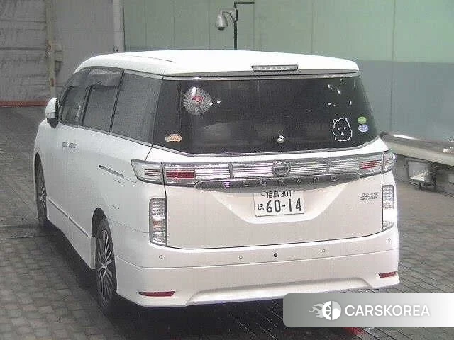 Nissan Elgrand 2020 из Японии, фото 2