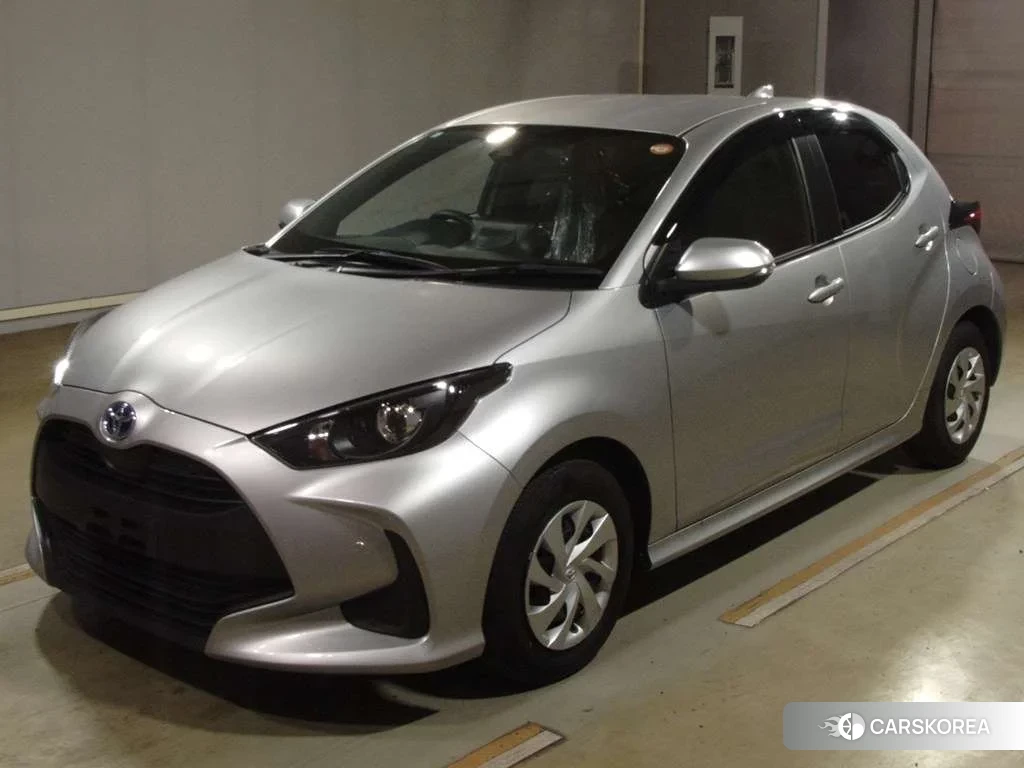 Toyota Yaris 2023 из Японии, фото 2