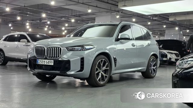BMW X5 (G05) 2025 Небесно-голубой из Кореи, фото 2
