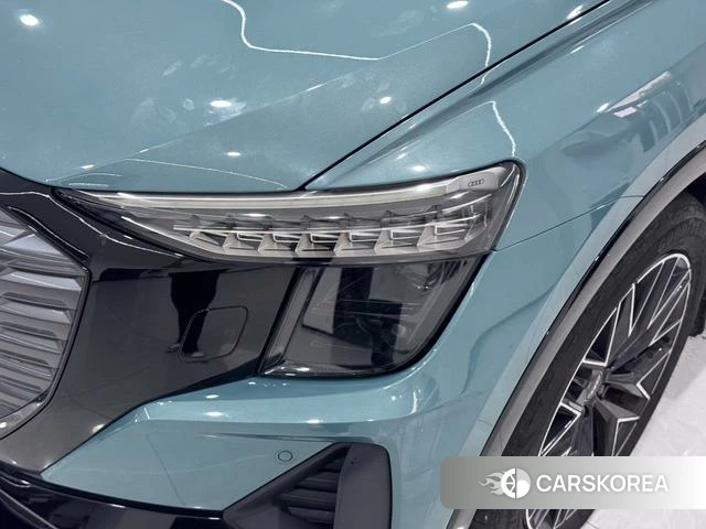 Audi Q5L 2023 Синий из Китая, фото 2