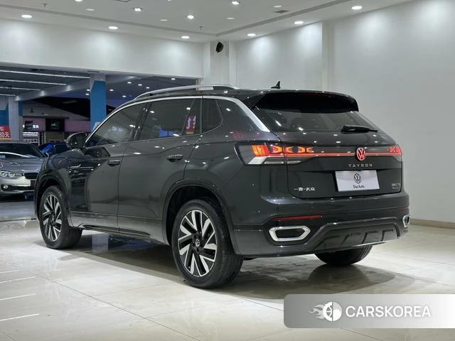 Volkswagen Tayron 2022 Темно-серый из Китая, фото 5